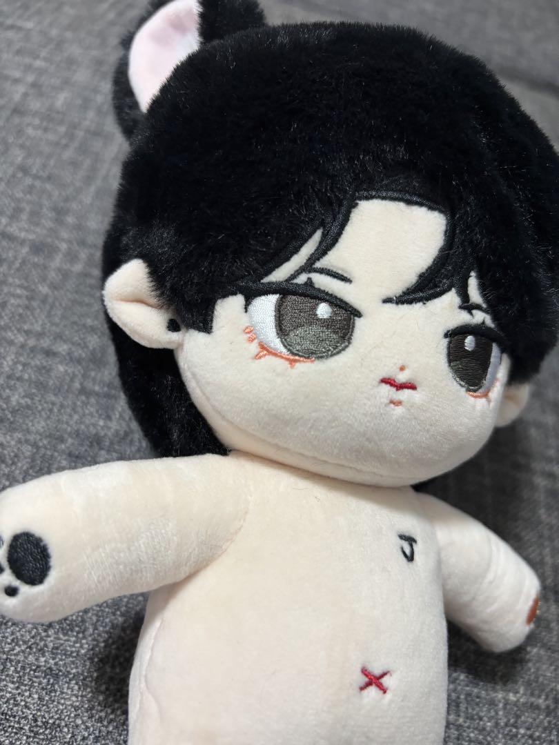 BTS JIN パジャマ付き20cmぬい マスター 狼