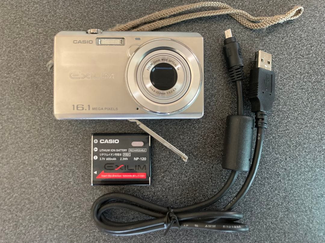 CASIO EXILIM 16.1メガピクセル コンパクトデジタルカメラ