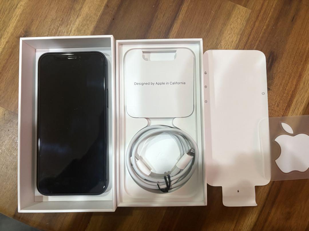 美品　iPhone 12 mini 本体 ブラック 128GB SIMフリー
