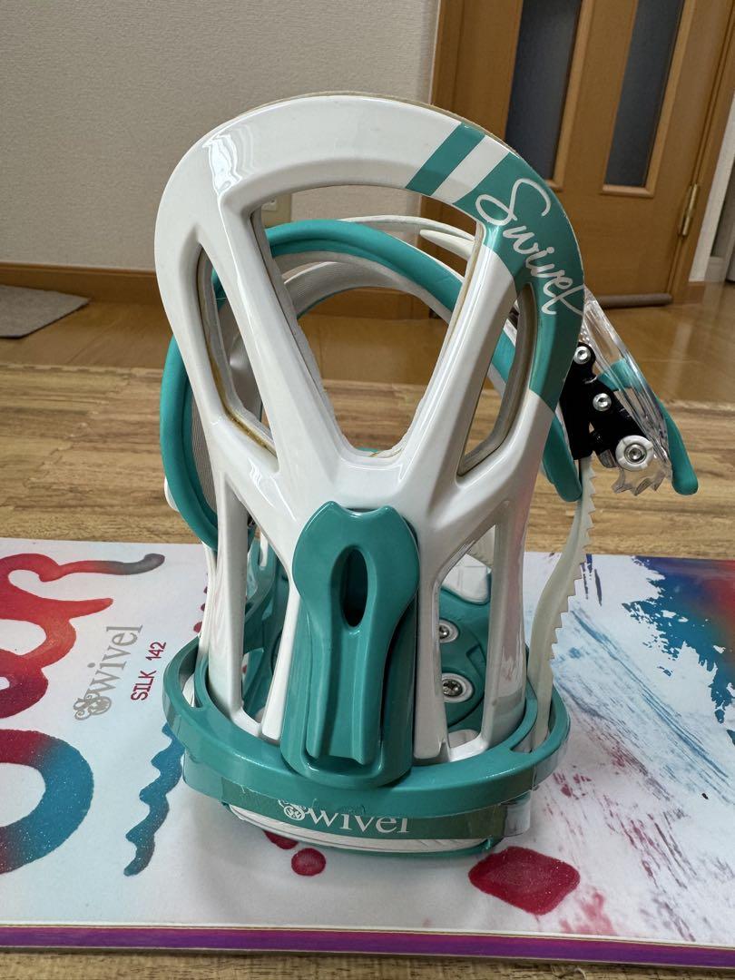 美品 初心者モデル swivel SlLK 142㎝ グラトリ　可愛い