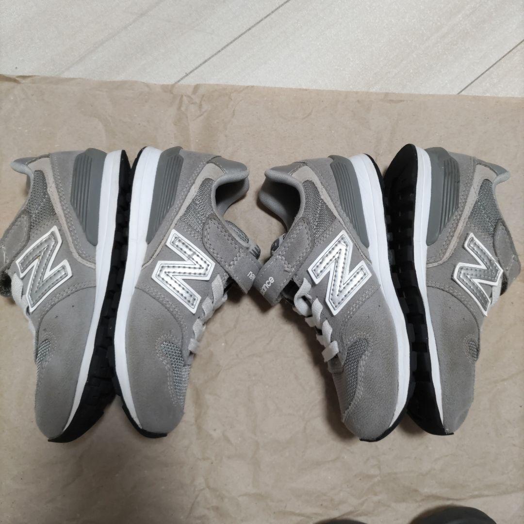 ニューバランス996　サンダル　１８cm　双子