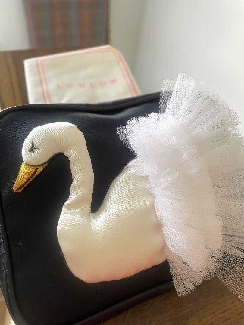 ♡新品未使用♡LUDLOW ラドロー スワン ポーチ 白鳥 ニット　ブラウス