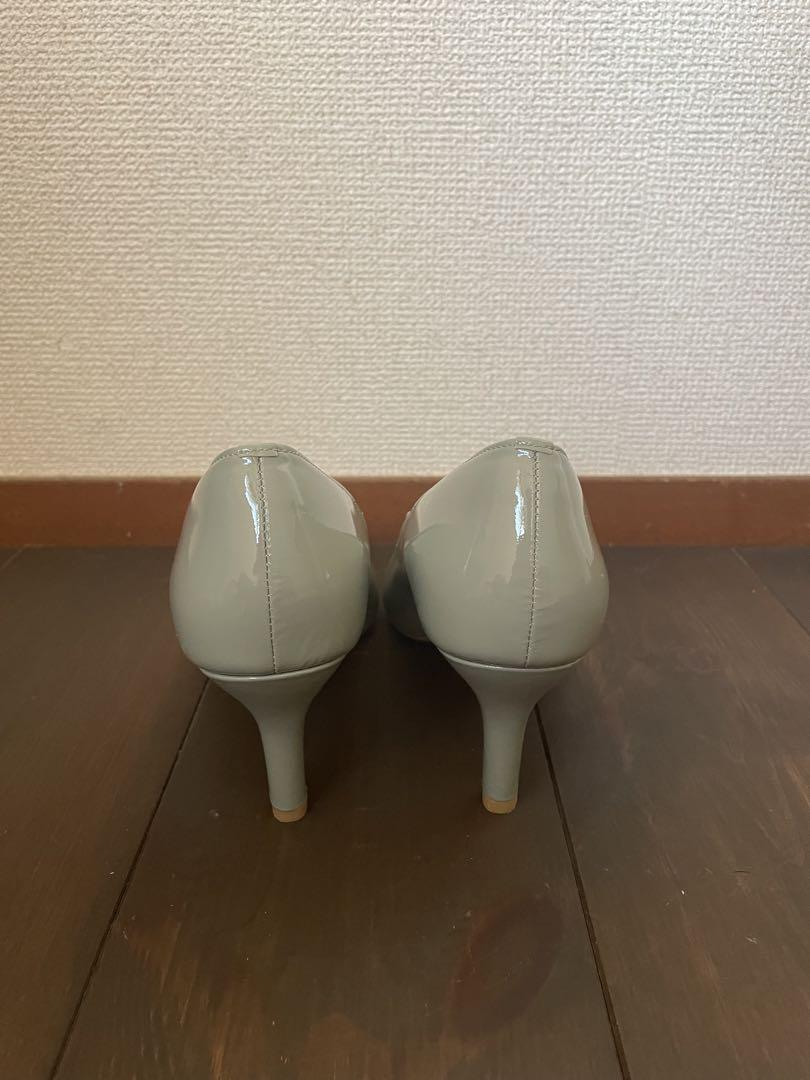 エナメル最高パンプス　人気のくすみグリーン