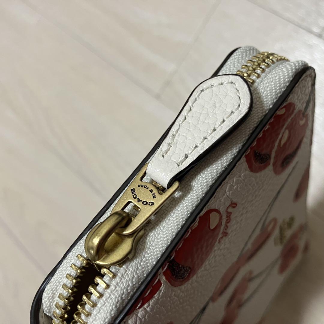 COACH コーチ チェリー ラウンドジップ アコーディオン ウォレット 長財布