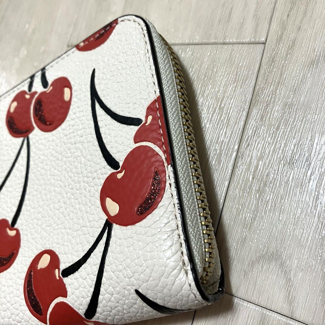 COACH コーチ チェリー ラウンドジップ アコーディオン ウォレット 長財布
