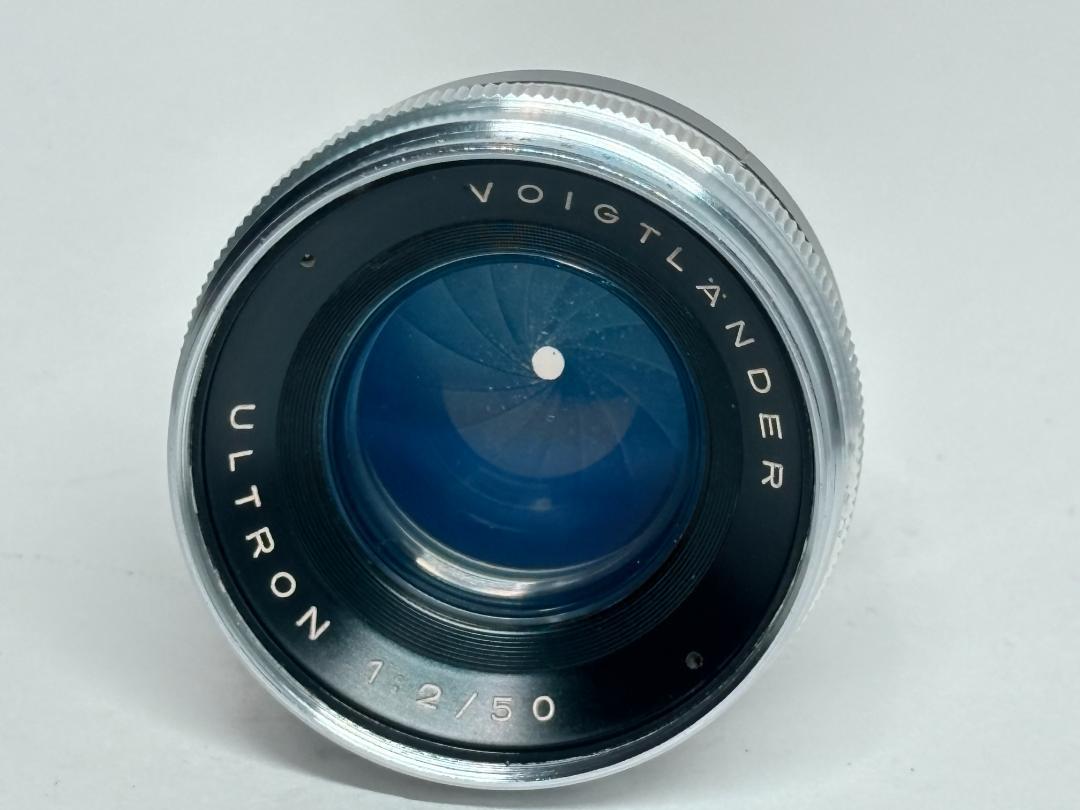 VOIGTLANDER ULTRON 50mm F2 PROMINENT