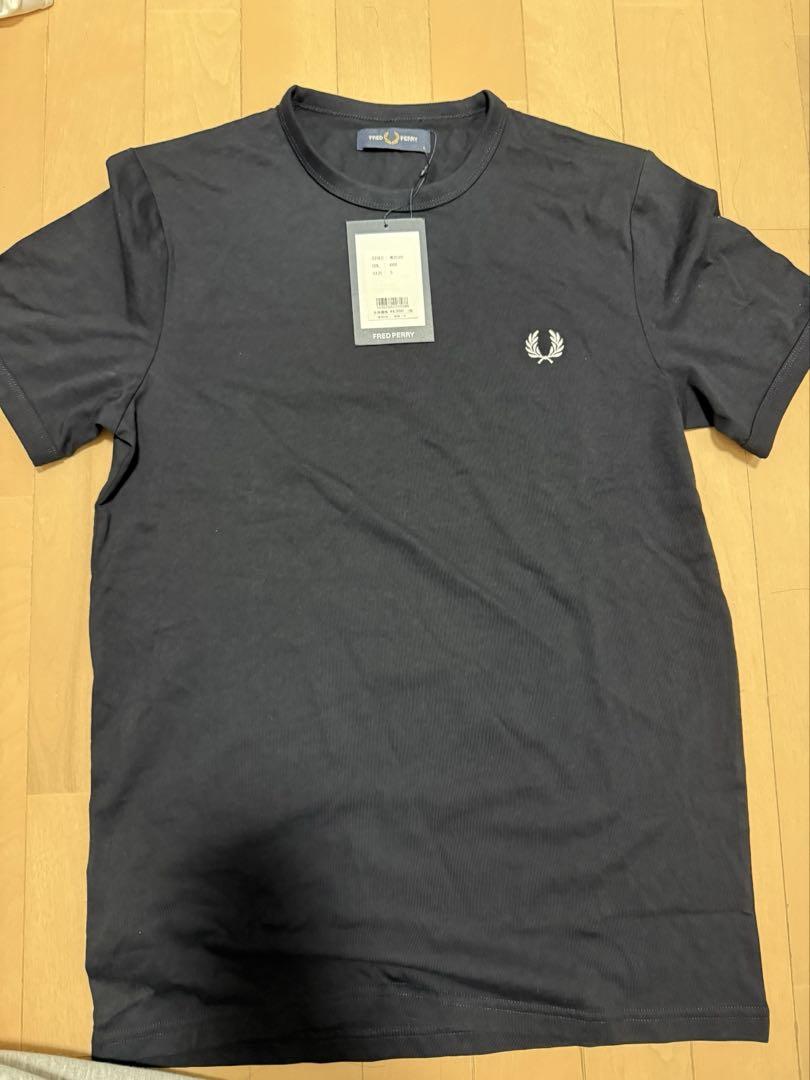 フレッドペリー　Tシャツ　Sサイズ　新品未使用