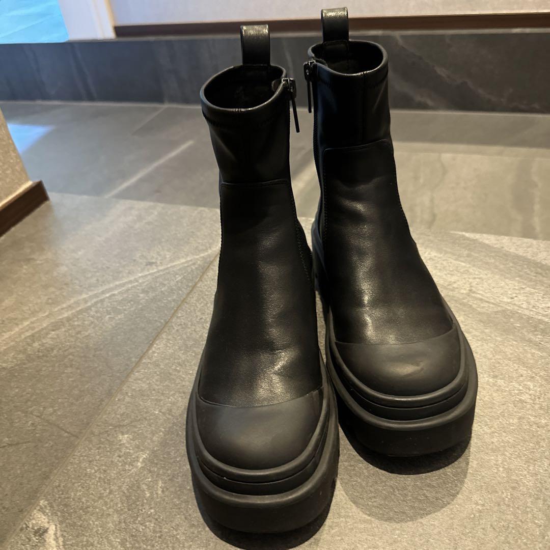 CHARLES & KEITH サイドゴアブーツ 黒 23cm