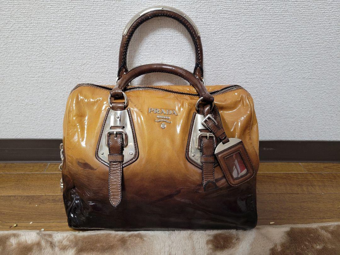 雑誌で紹介された PRADAプラダ ハンドバッグトートバッグ ミニボストン 上質仕様 【未使用】PRADA プラダ 2wayミニボストンバッグ ブラック ショルダーバッグ