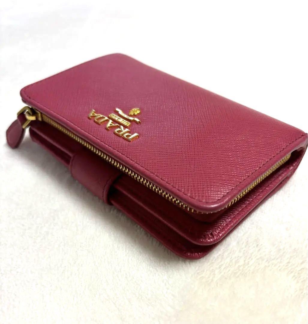 PRADA 二つ折り財布 ピンクレザー （✨美品✨ ぎこちない PRADA