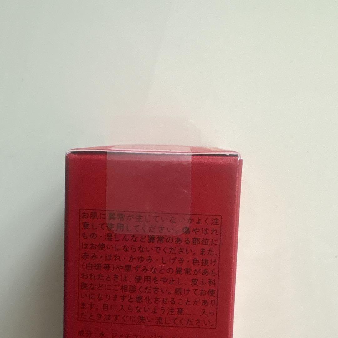 インウイ　リキッドファンデーション　01