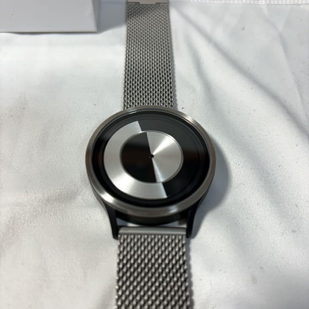 ZIIIRO LUNAR CHROME シルバー 腕時計 メンズ ファッション