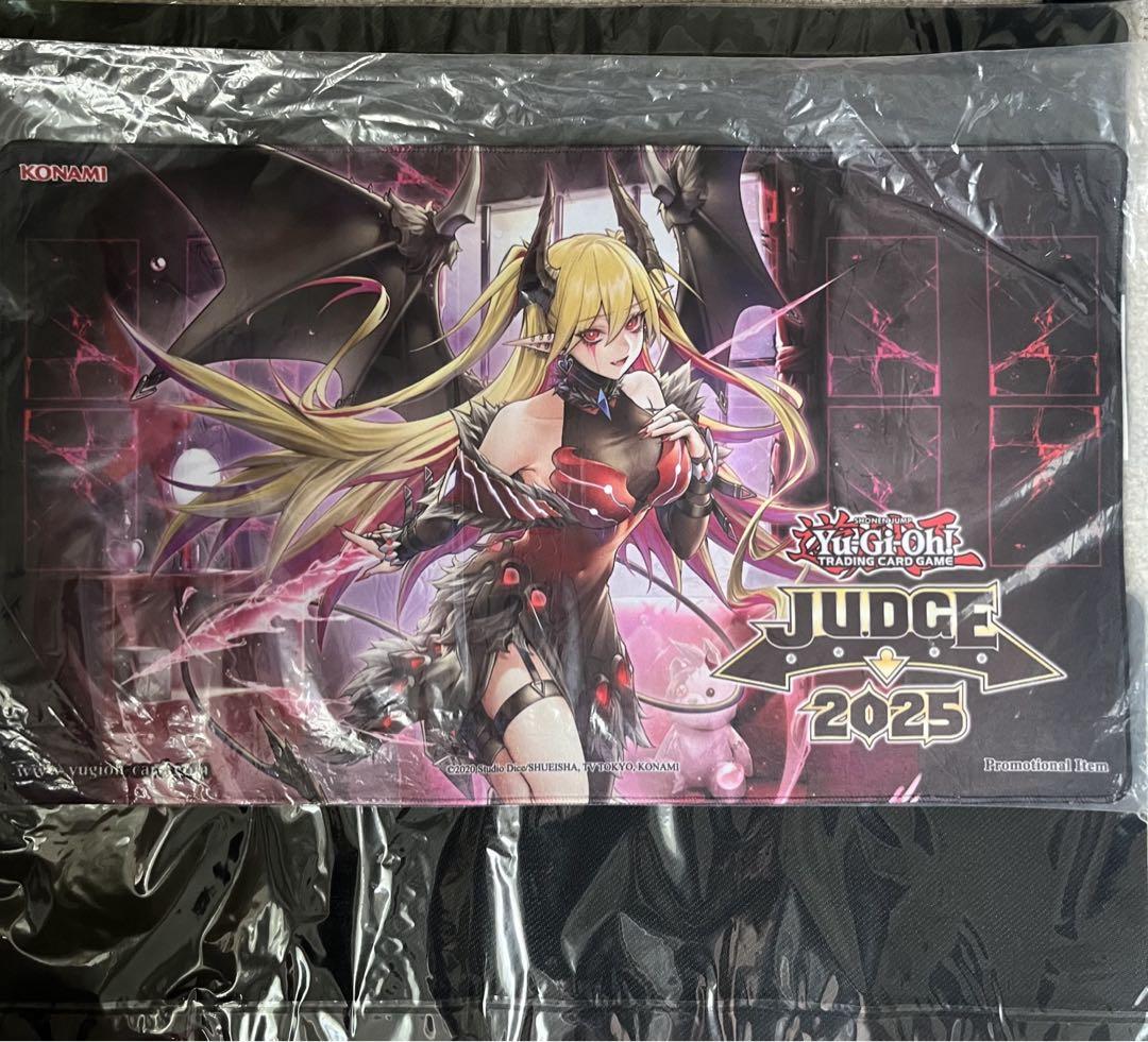 プレイマット 紅涙の魔ラクリモーサ JUDGE Amazon.co.jp: 紅涙の魔ラクリモーサ プレイマット : おもちゃ