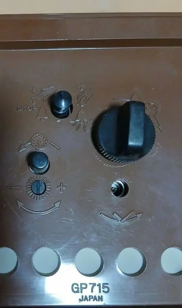 SEIKO オーバル置時計 装飾的な文字盤　レトロ RIZ5706116412