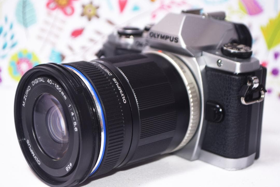 ✨カメラバック付き&超望遠レンズ付き✨❤️OLYMPUS OM-D E-M10