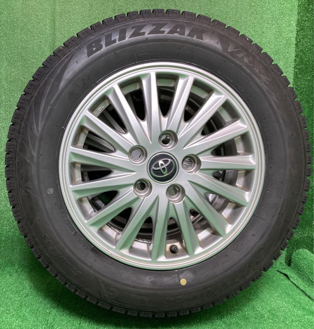 195/65R15 スタッドレスタイヤとアルミホイール付き。