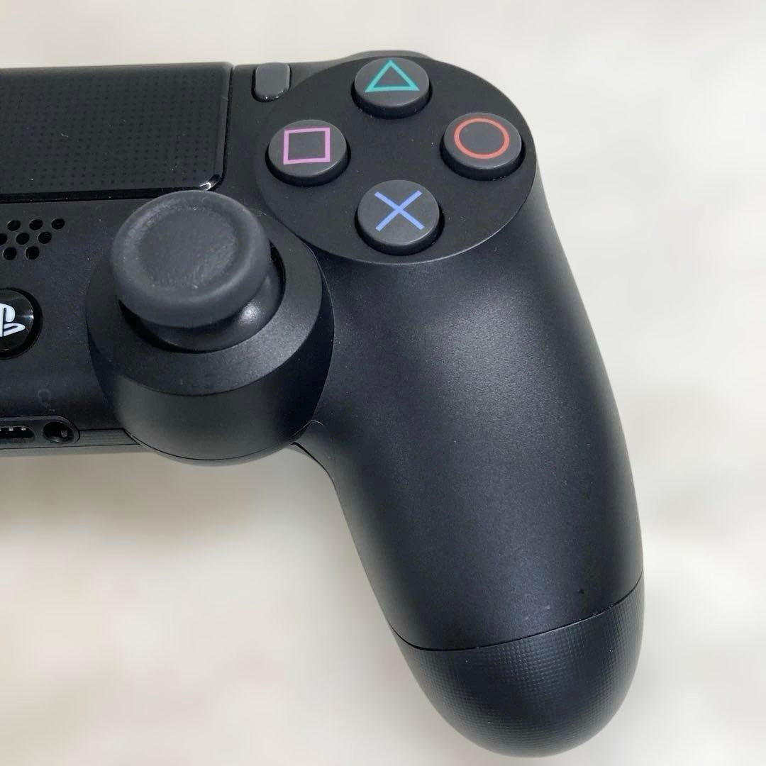 PS4 Pro 本体（CUH-7100B）ブラック　ケーブル、コントローラー付