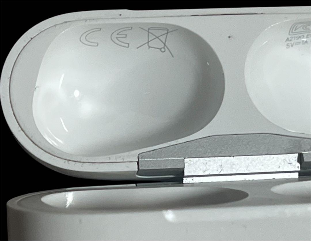 AirPodsPro 初代 刻印(犬)あり