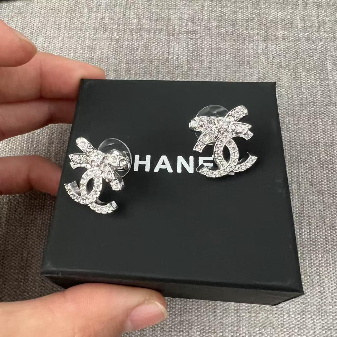 ccピアス リボン シルバー