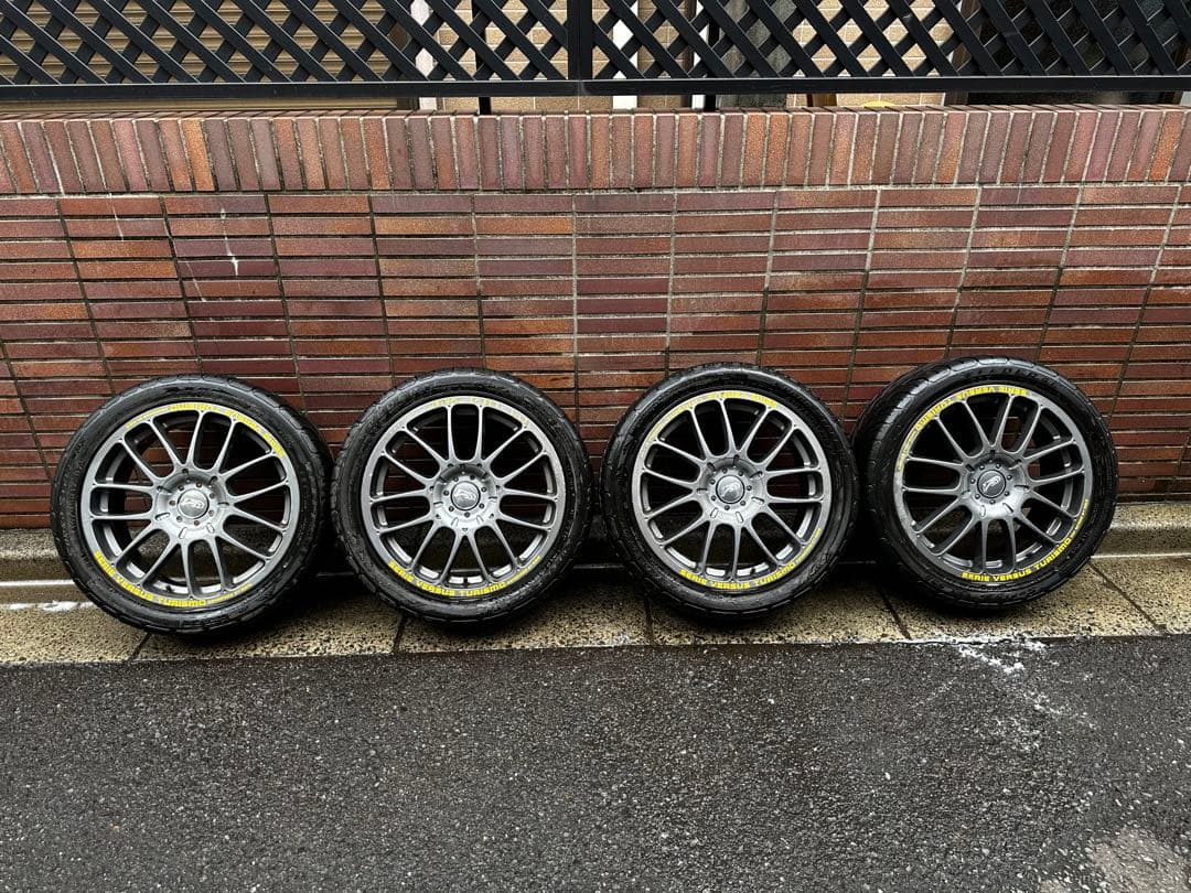 中古 レイズ ベルサス 17x7j タイヤ付き