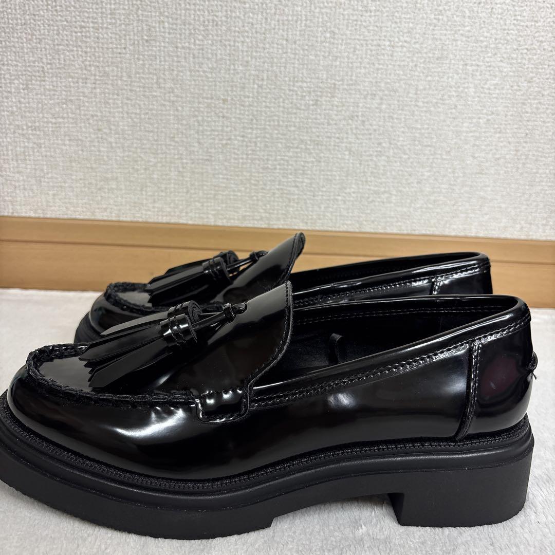 ZARA ザラ　エナメル　タッセル付き　モカシン　37サイズ　24cm