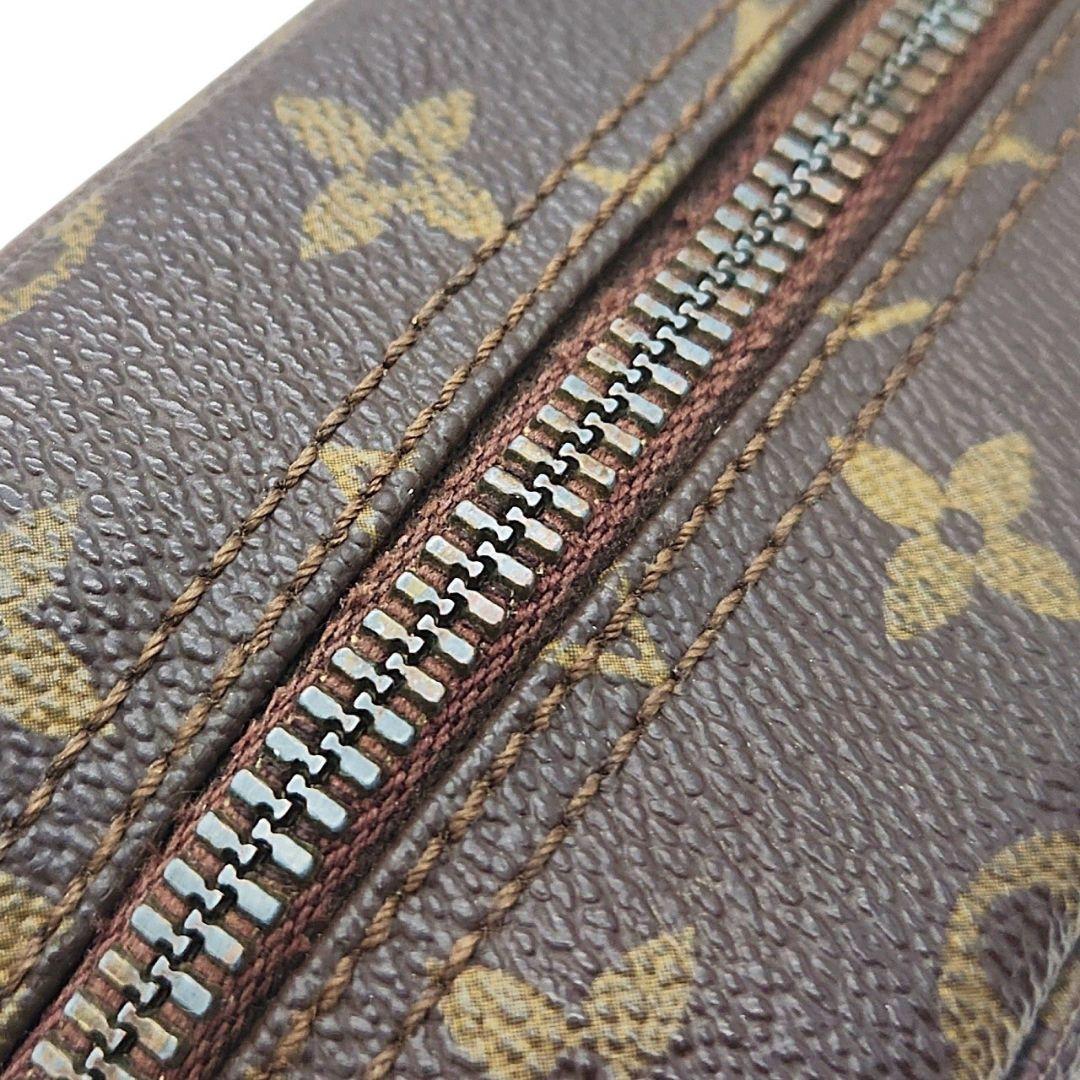 【美品】ルイヴィトン《モノグラム トゥルーストワレット28》クラッチバッグ