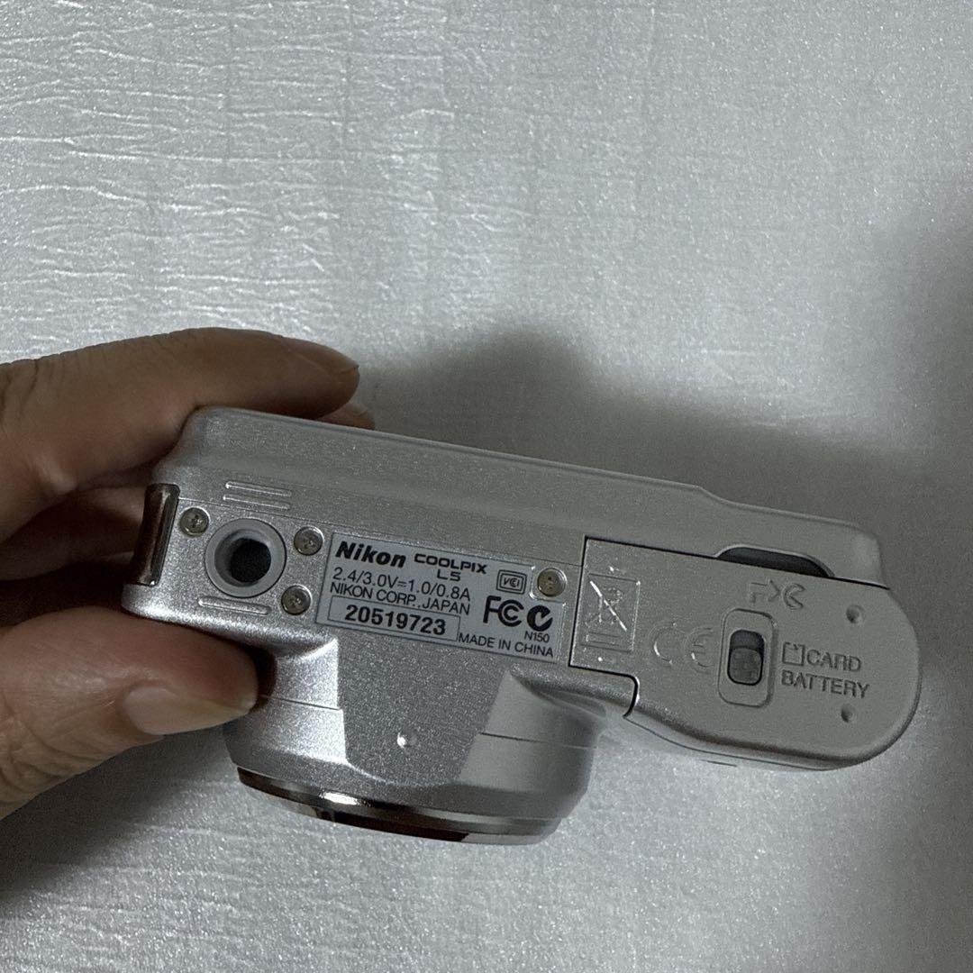 ❗️激安価格❗️デジカメ　本体　Nikon Coolpix L5