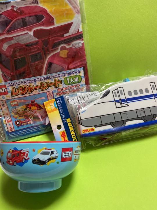 メルカリ プラレールお弁当箱 トミカレジャーシート お茶碗 スケーター 弁当用品 1 190 中古や未使用のフリマ メルカリ プラレールお弁当箱 トミカレジャーシート お茶碗 スケーター 弁当用品 1 190 中古や未使用のフリマ