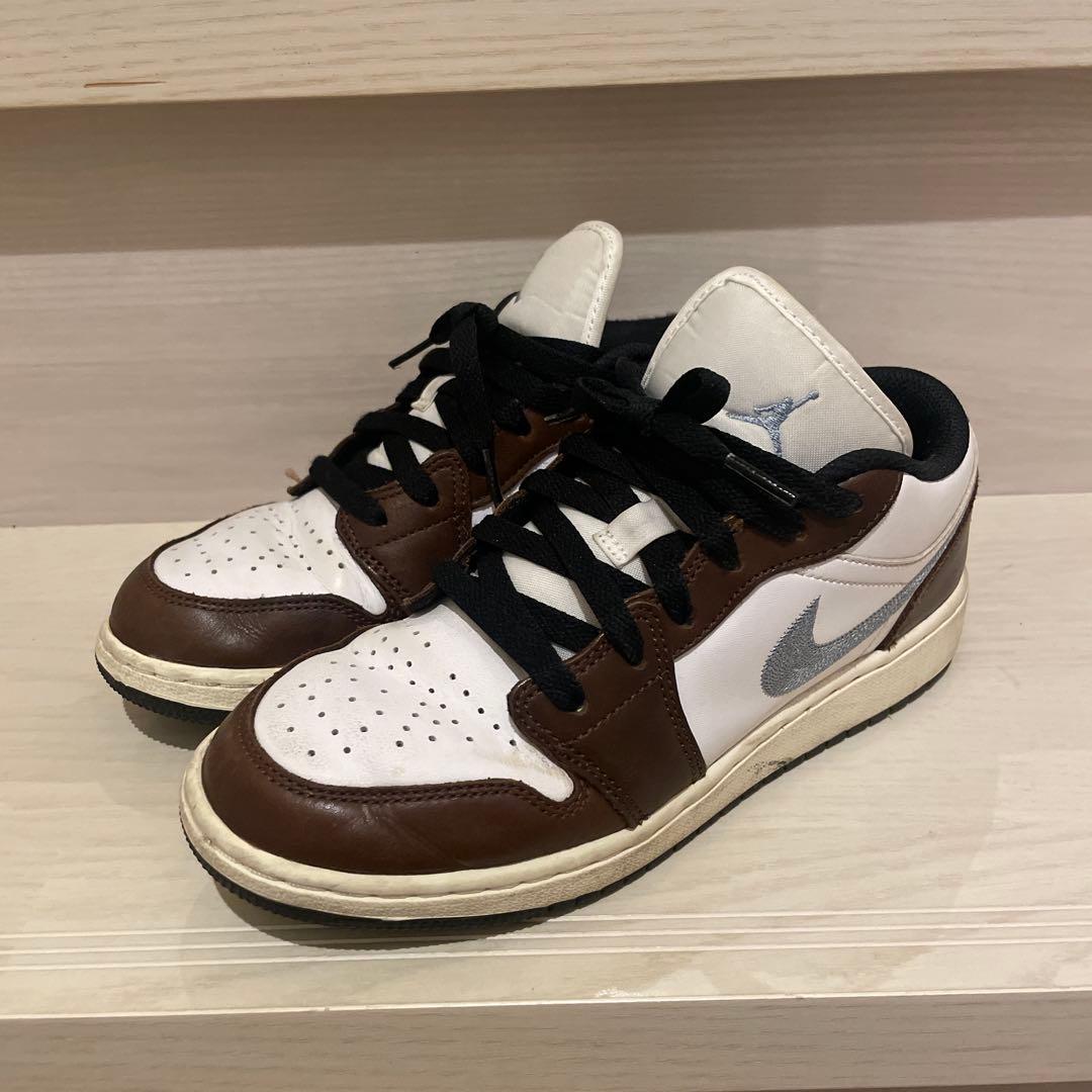 NIKE エアジョーダン　23.5cm