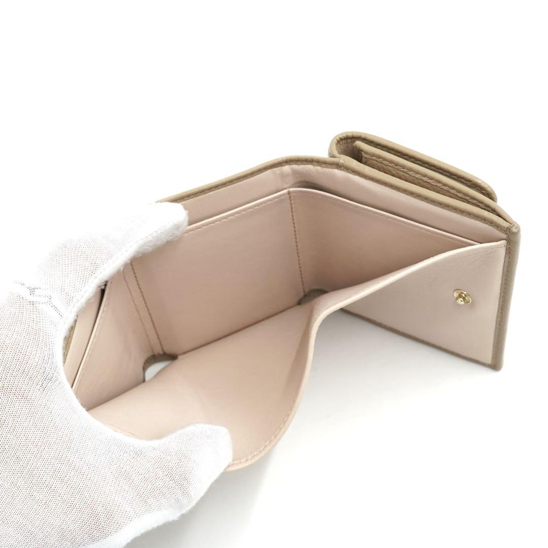 ✨未使用展示品・箱付き✨　BVLGARI ミニ財布　ロゴマニア　ビーゼロワン ✨未使用展示品・箱付き✨ BVLGARI ミニ財布 ロゴマニア ビー