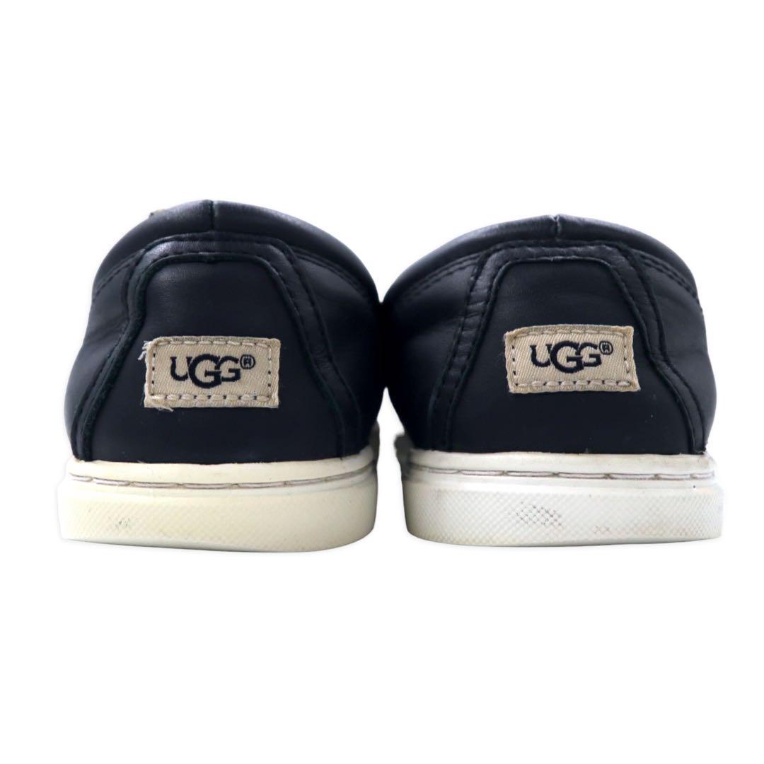 UGG レザー スリッポン スニーカー 24CM - メルカリ UGG レザー スリッポン スニーカー 24CM - メルカリ