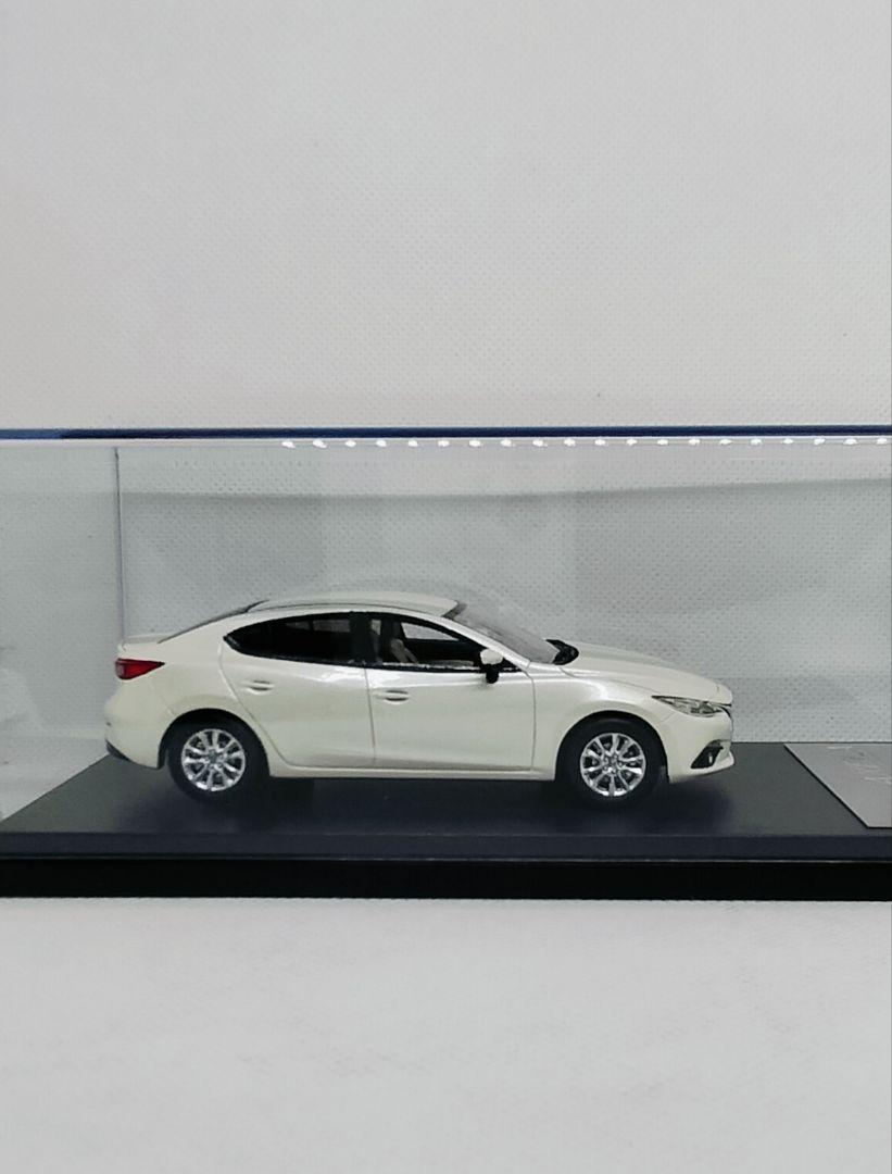 《MAZDAアクセラ》メーカー特注1/43【超レアカラー】新品パールホワイト