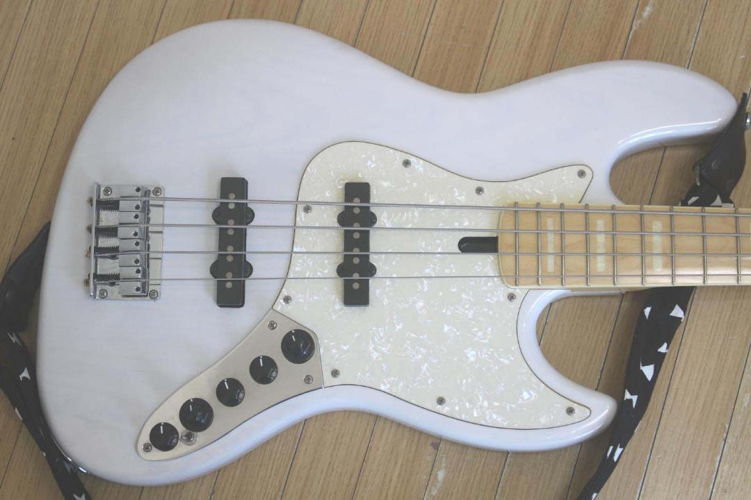 Marcus Miiler v7 エレキベース