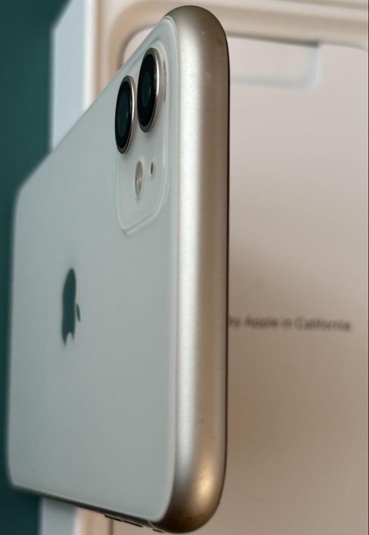 Apple iPhone 11 ホワイト 64GB