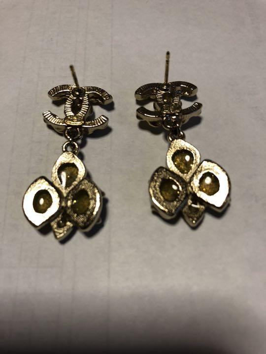 シャネル ピアス