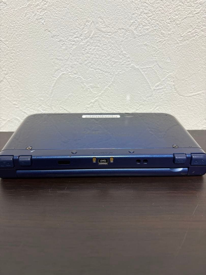 メタリックブルー