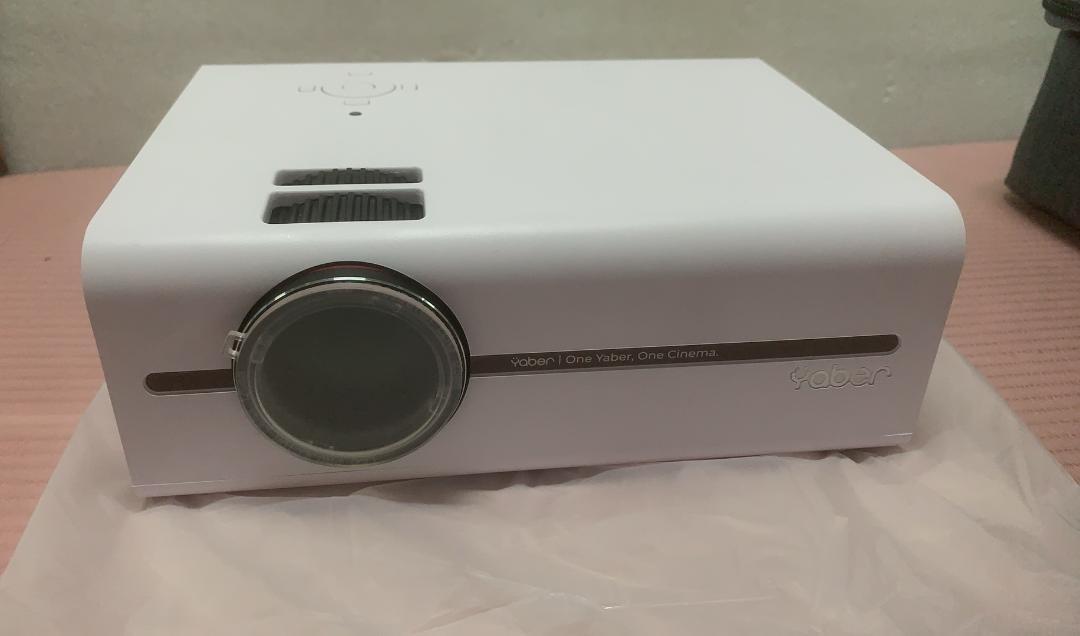 Yaber V5 プロジェクター小型プロジェクター - メルカリ