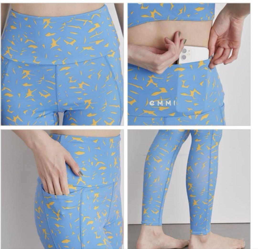 emmi yoga　ボタニカルアートプリント 上下　セットアップ