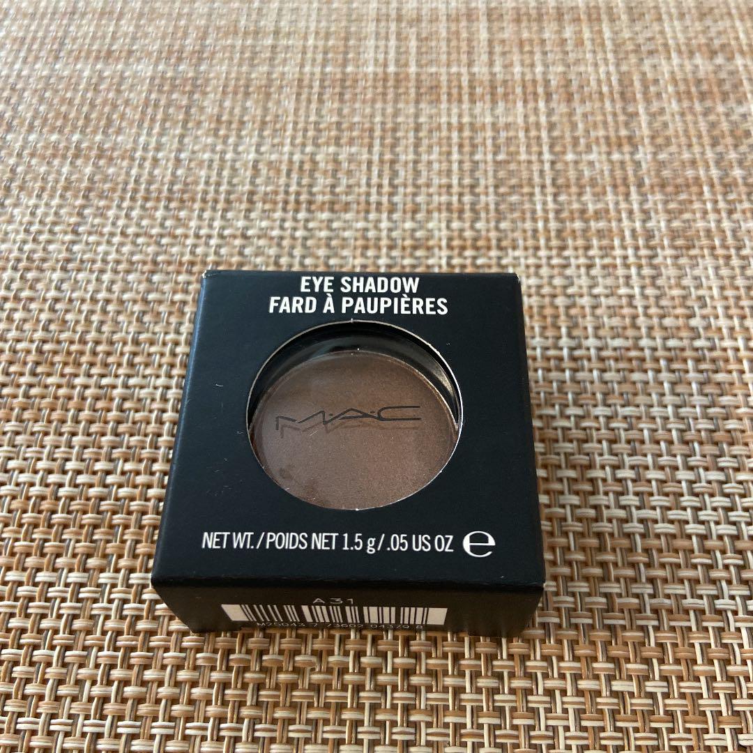 M・A・C スモール アイシャドウムルシュmulch