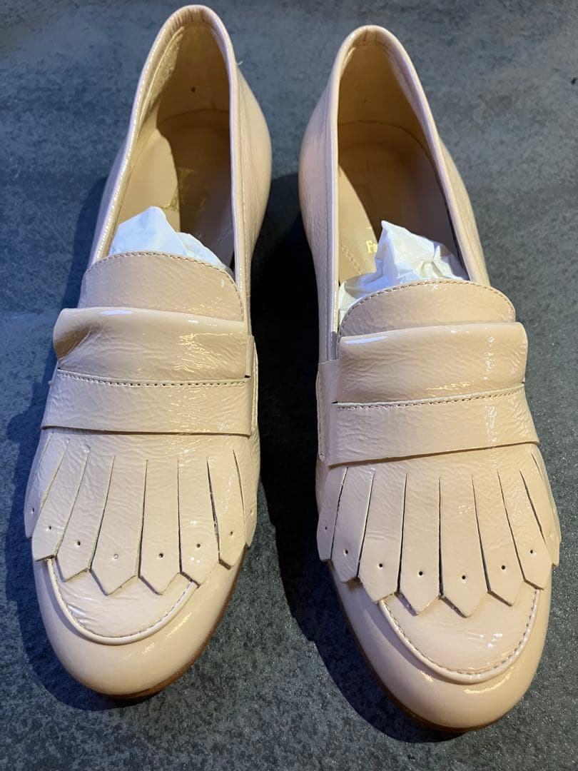 新品未使用 ルーカグロッシ サイズ36