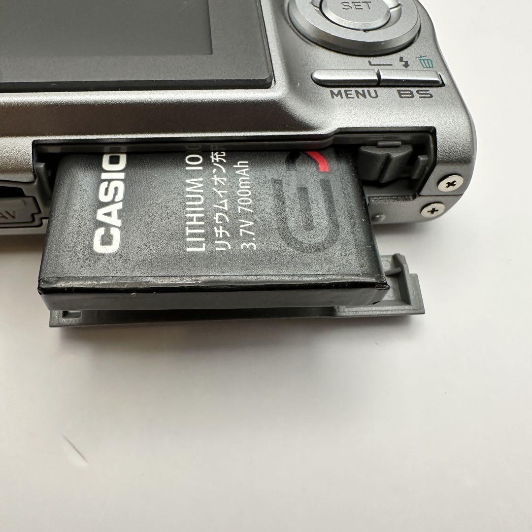 CASIO EXILIM EX-Z75 7.2MP 光学3倍ズーム