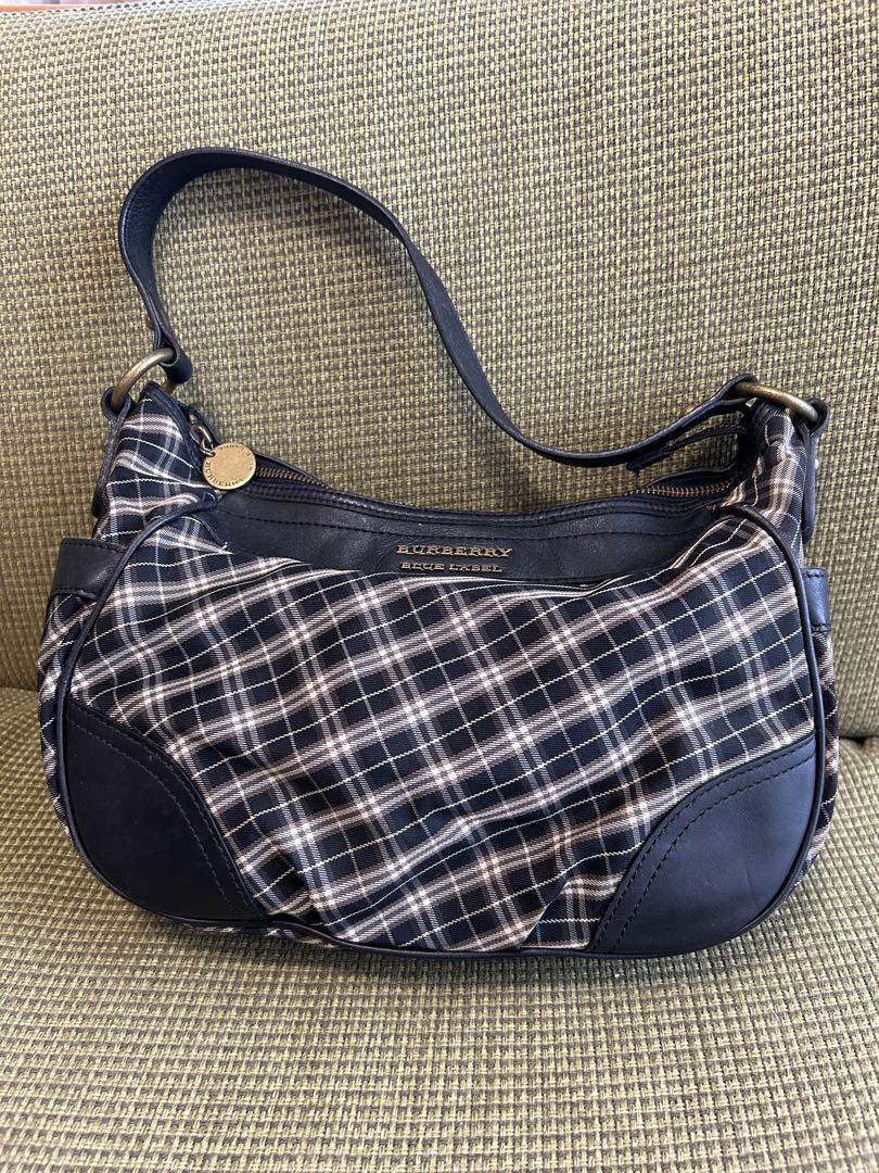 Burberry ブルーレーベル　チェック柄ショルダーバッグ 品 Burberry ブルーレーベルショルダーバッグ ネイビー/チェック柄