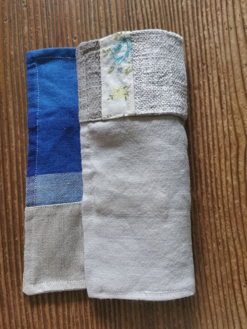 ハンドメイド作家様製作パッチワーク ホームスパン格子花柄リネンマット リネット ハンドメイド作家様製作✃パッチワーク ホームスパン格子花柄リネン