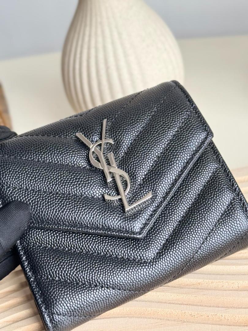 ー品販売  美品/箱付き】 メルカリ - 三つ折り財布 ☆ブラックレザー YSL 小物