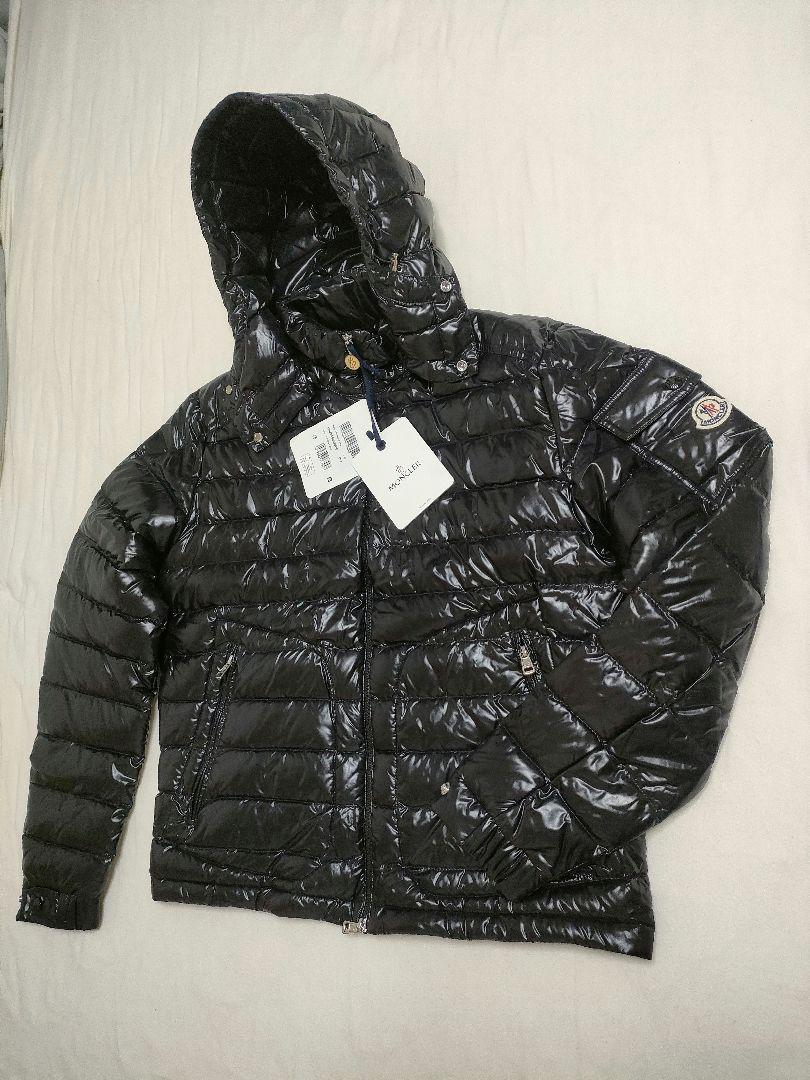 新 MONCLER LAUROS モンクレール ライトダウンジャケット MAYA