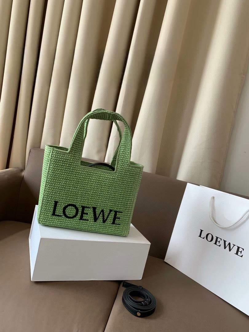 LOEWE グリーン かごバッグ ミニサイズ