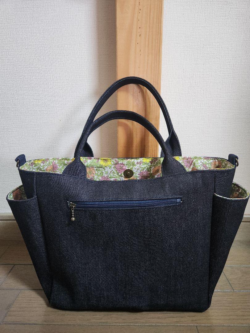 【岡山デニム】外付けポーチ付きトート【ハンドメイド】 岡山デニム◇カラフルフラワー◇ポケット沢山トートバッグ