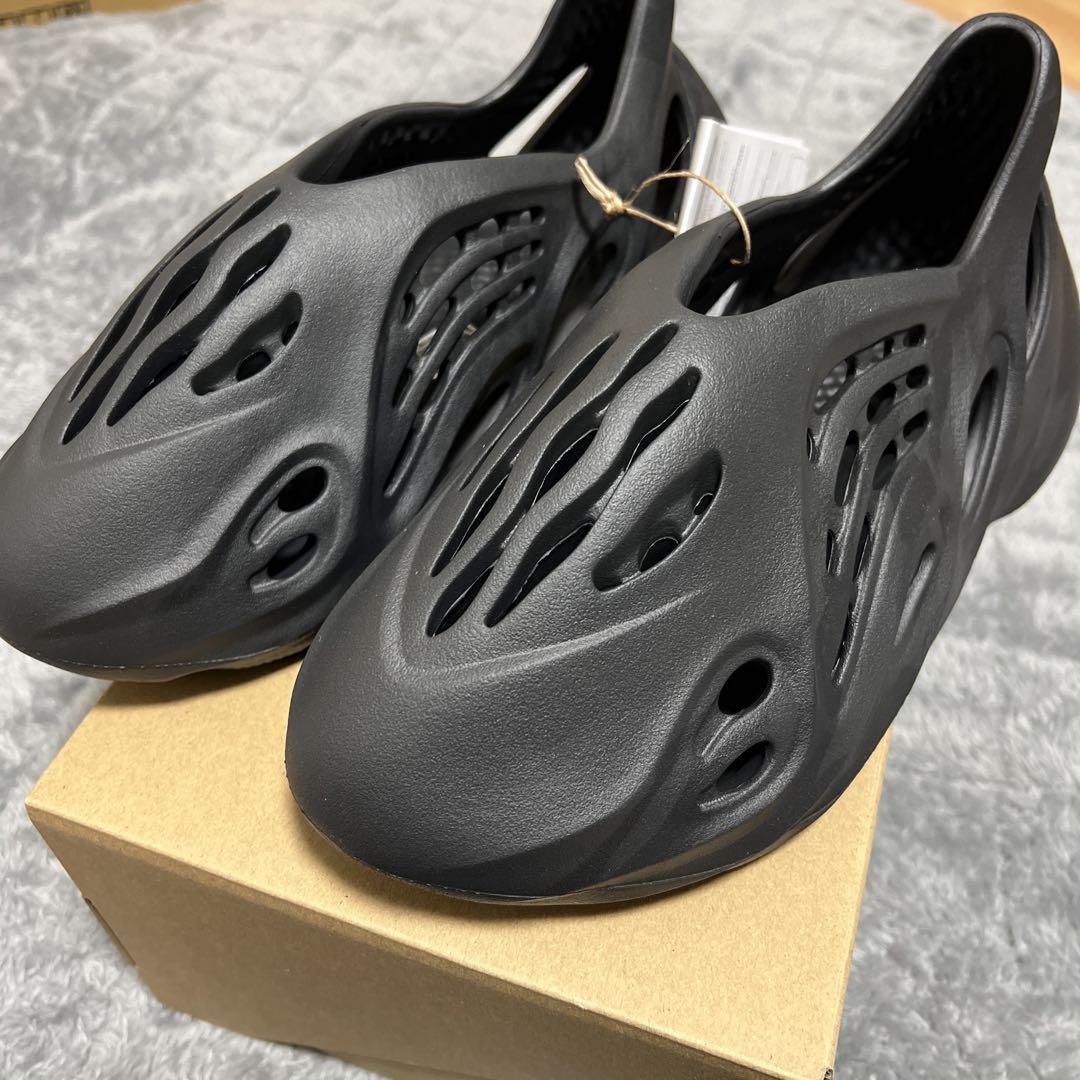 【新品未使用】adidas YEEZY Foam Runner \