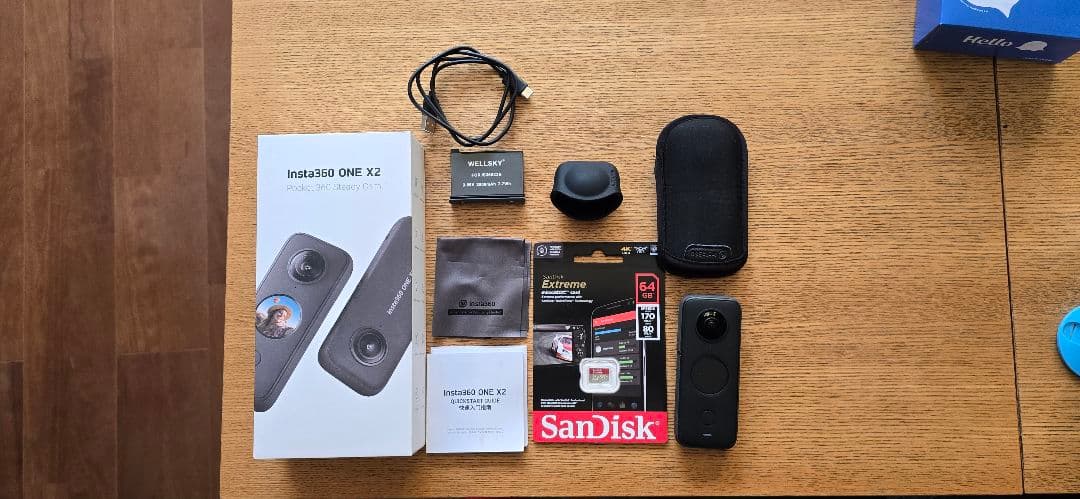 Insta360 ONE X2 本体 64GBメモリーカード目立った傷や汚れなし