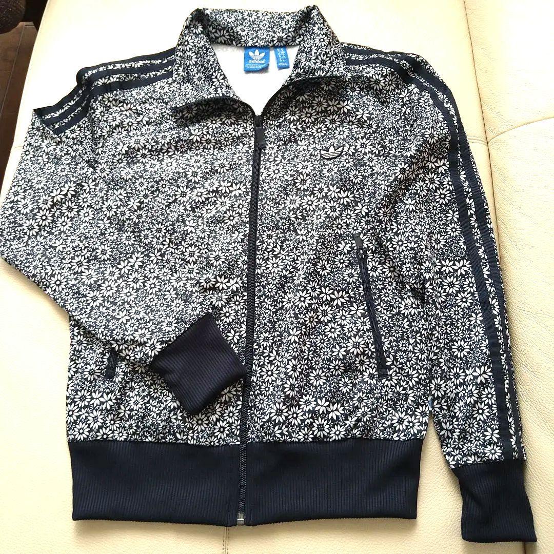 アディダス　ジャージ　Tシャツ２枚セット